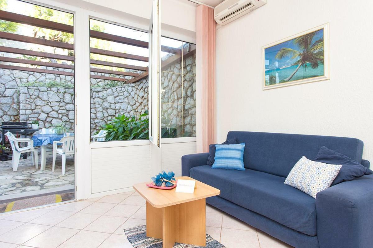 2-Bedroom Apartment 300M From Beach In Punat Exterior photo
